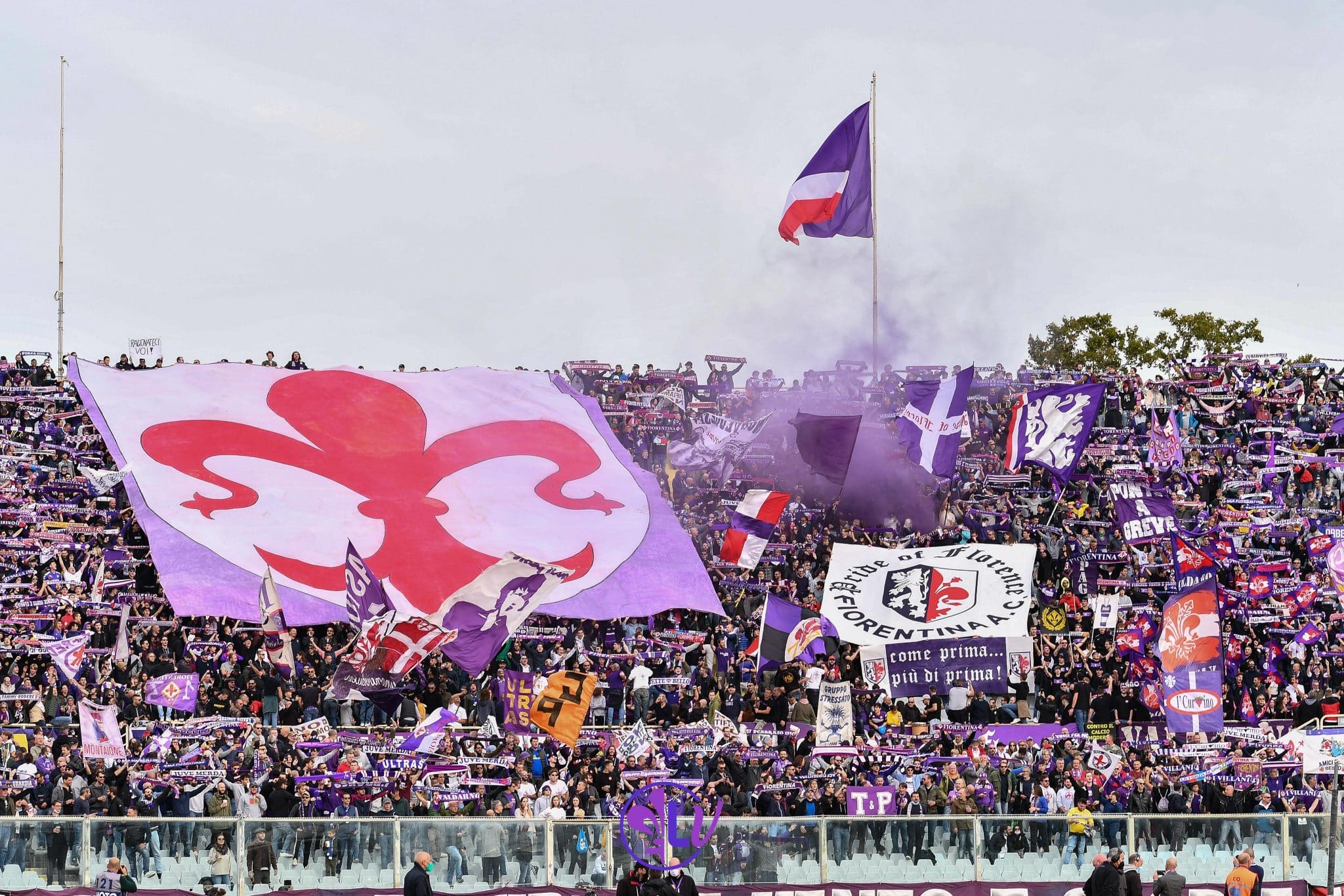 Fumogeni nascosti nella biancheria intima prima di Fiorentina