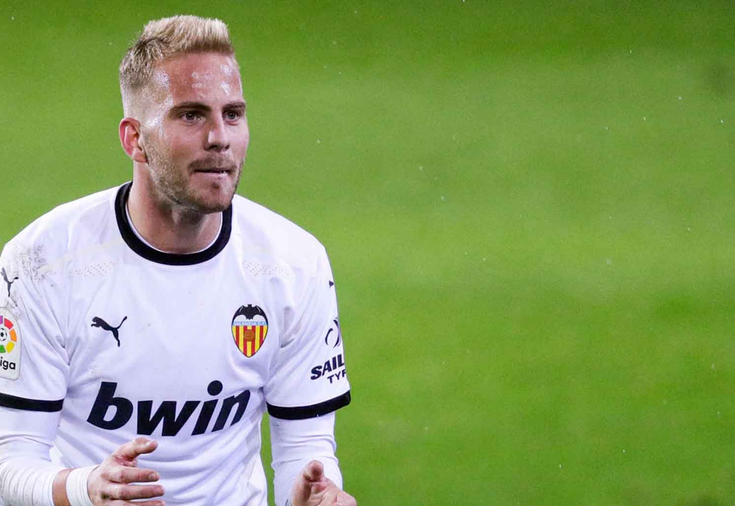 Dalla Spagna, la Fiorentina ha chiesto Ricic al Valencia in prestito fino a giugno, club indeciso