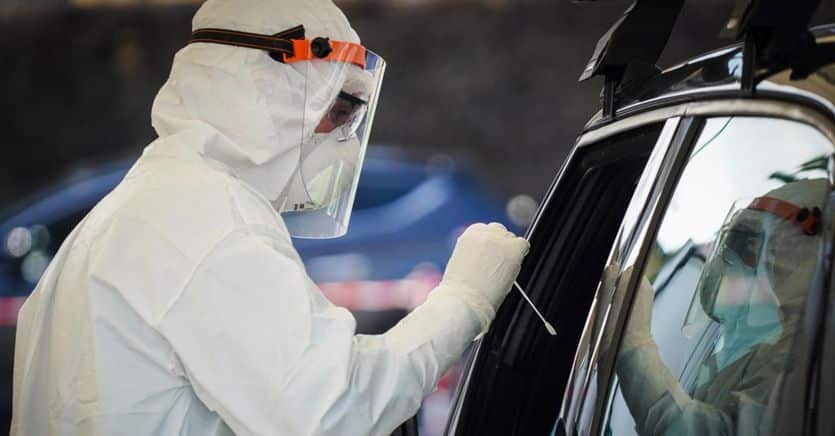 Tamponi drive-in per la Fiorentina, obiettivo evitare contatti. Torreirà arriverà più tardi