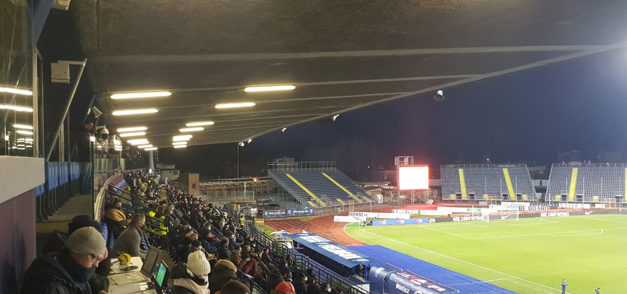 Gestacci dalla panchina, insulti dall’Empoli e cori dalla tribuna contro la Fiorentina: “Viola vaff**”