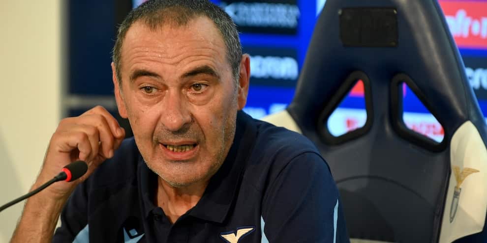 Sarri lancia la sfida alla Fiorentina per l’Europa: “Sarà una gara punto a punto fino all’ultima giornata”