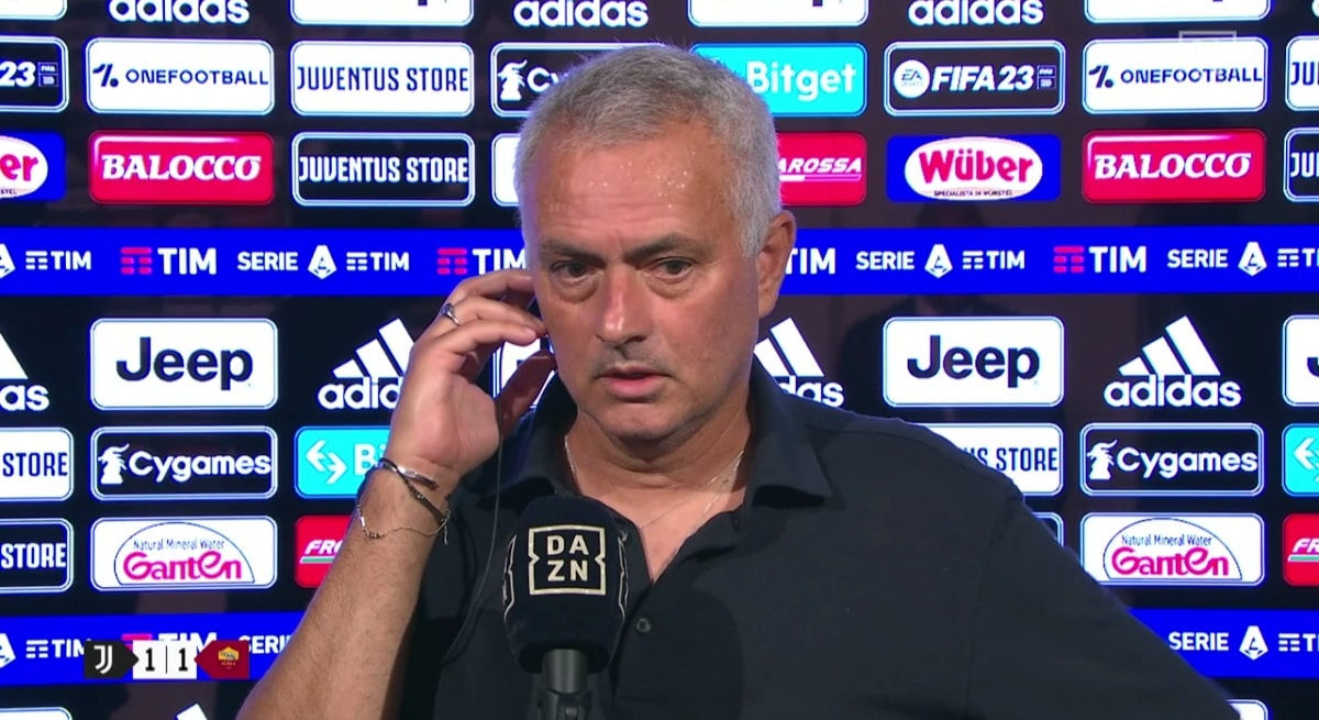 Mourinho: “Ho detto alla squadra che mi vergogno di essere l’allenatore della Roma. Serve mercato”
