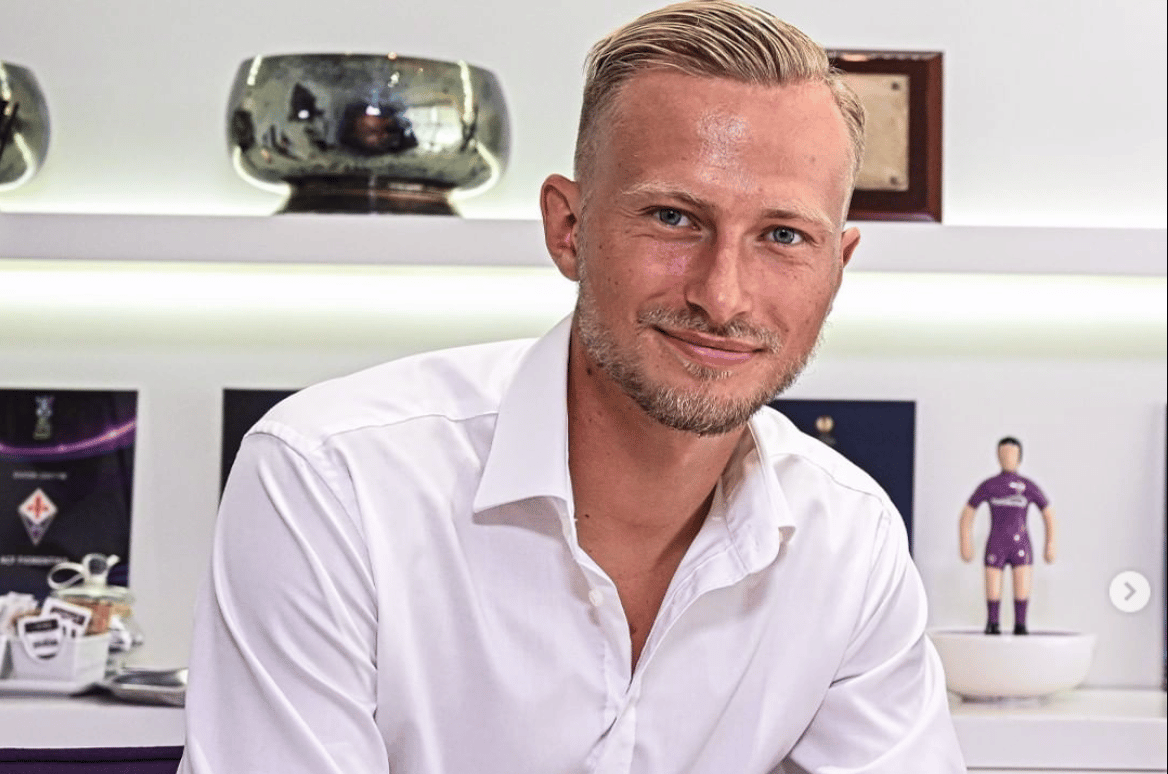 Ora è anche ufficiale: Antonin Barak è un nuovo calciatore della Fiorentina. Indosserà la 72