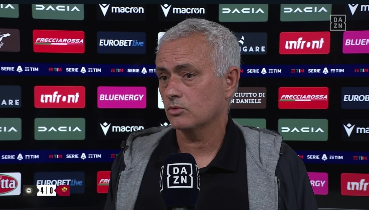 Mourinho rifiuta domande: “Arbitro perfetto per l’Udinese, loro raccattapalle non sono un esempio”