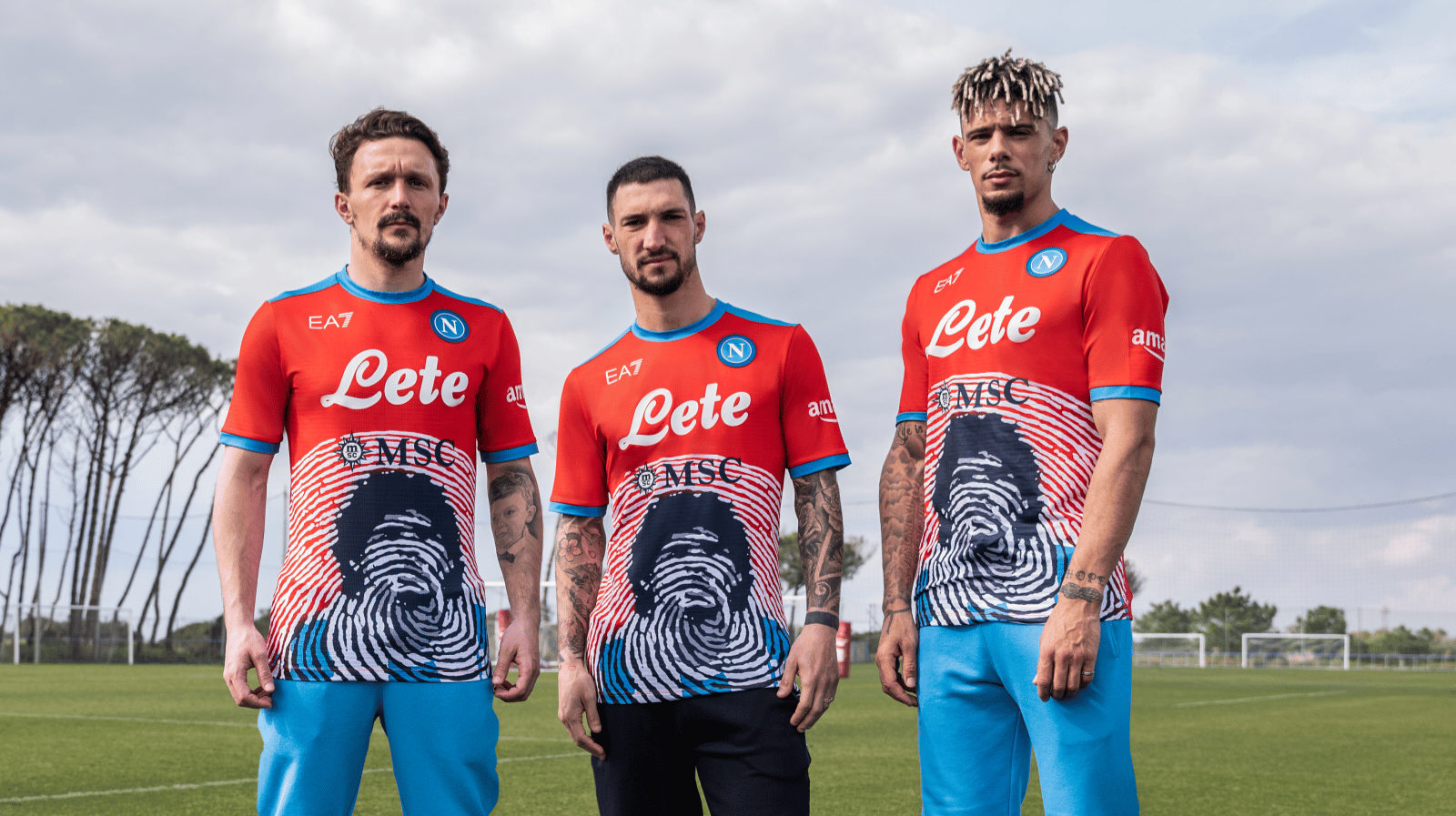 Batosta Napoli, deve togliere la faccia di Maradona dalle magliette. Figli si sono opposti