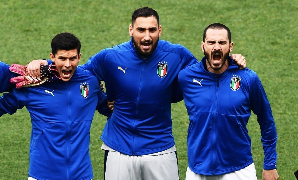 Bonucci difende Donnarumma: “Chi fischia un giocatore della nazionale è una persona senza cervello”