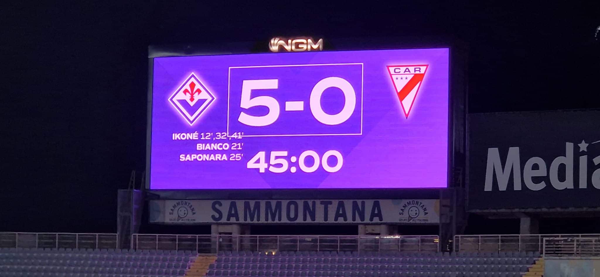 Tripletta show di Ikonè. Fiorentina avanti 5-0 a fine primo tempo. Due assist di Dodò