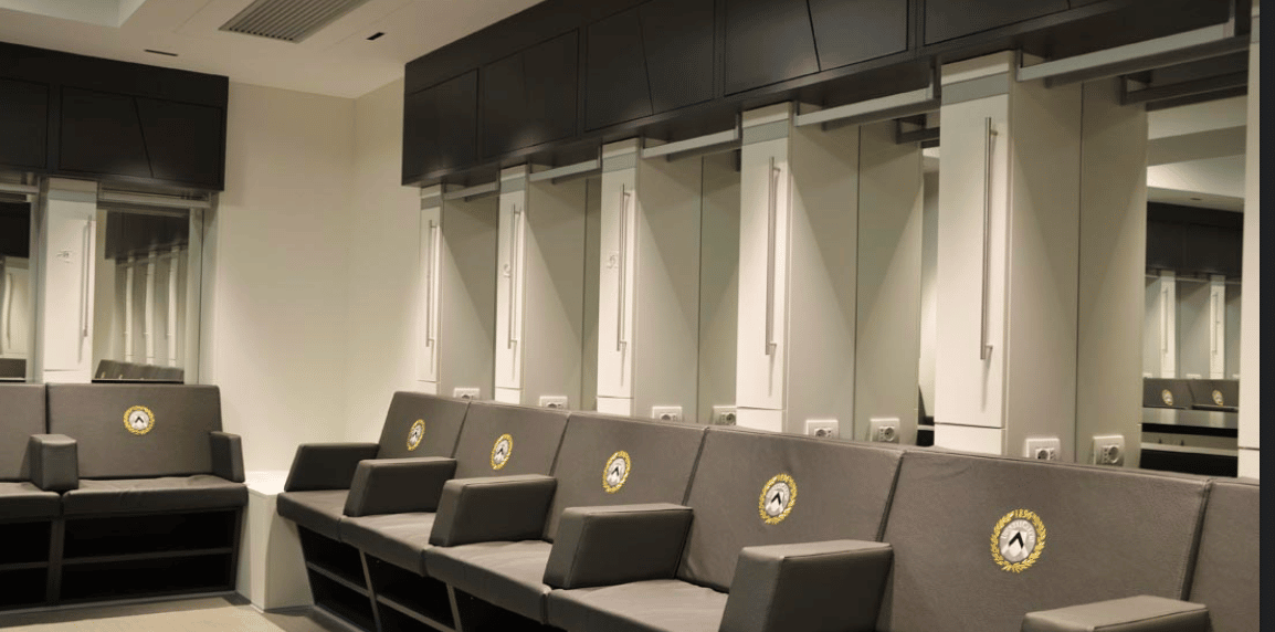 Furto nella notte nello spogliatoio dell’Udinese: spariscono indumenti e 1.000 euro