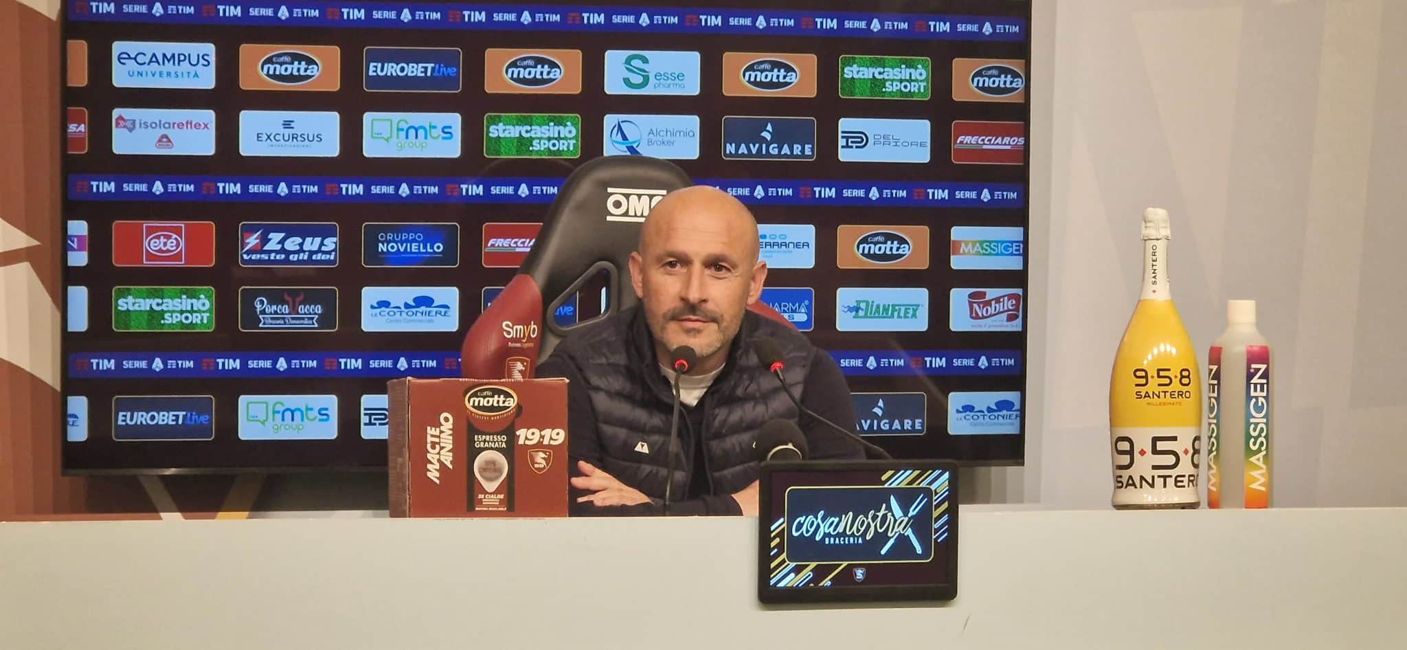 Italiano: “Certi errori sono da evitare, peccato, abbiamo fatto sempre noi la partita. 3 tiri e 3 gol subiti”