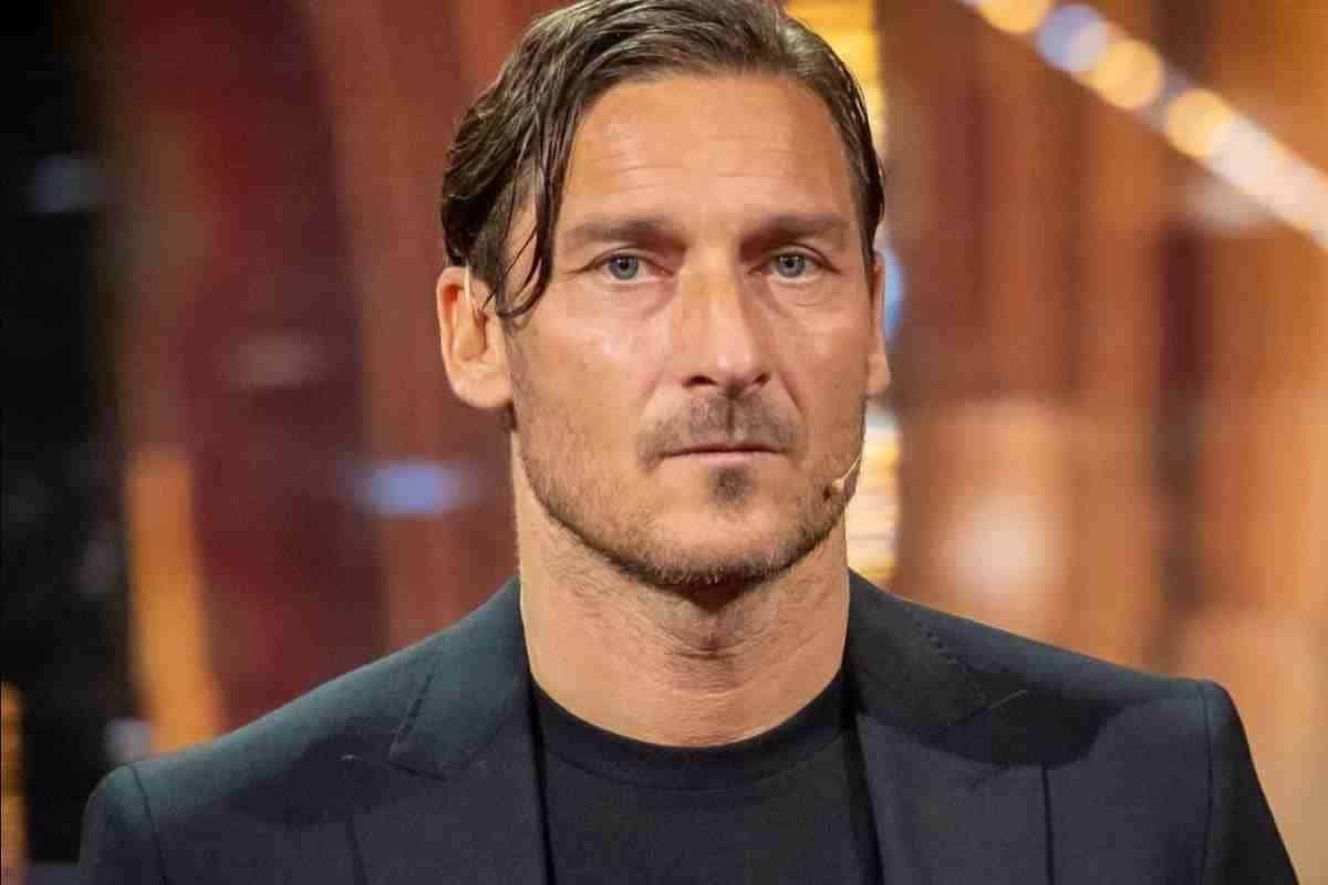 Totti sul ritorno in campo: “Dipende dallo sponsor, certo che scherzo ma alla fine la pazzia potrei farla”