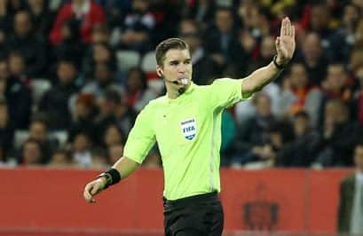 Ufficiali gli arbitri che dirigeranno Europa League e Conference, alla Fiorentina il francese Letexier