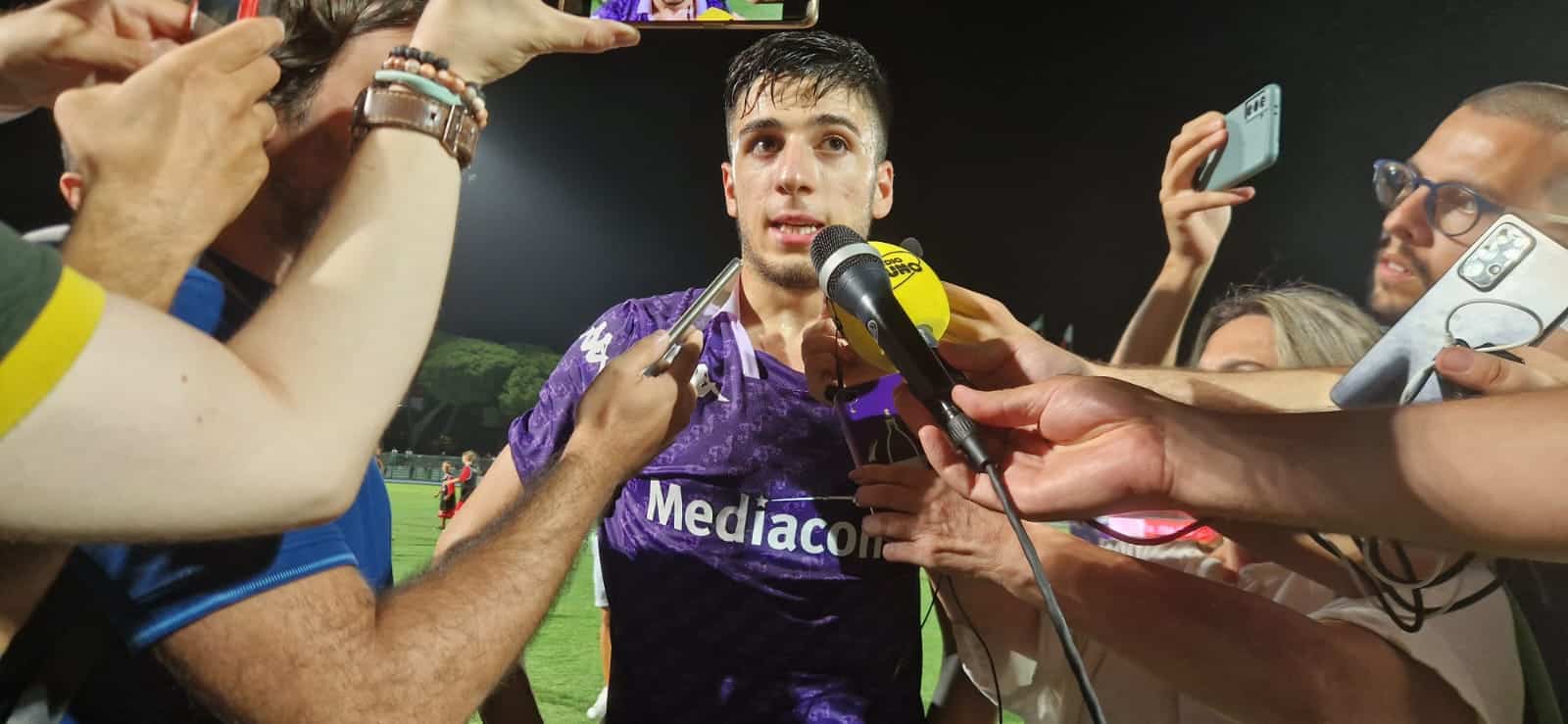 Parisi: “Fiorentina unica a volermi fortemente. Con Biraghi ce la giocheremo, sceglierà il mister”
