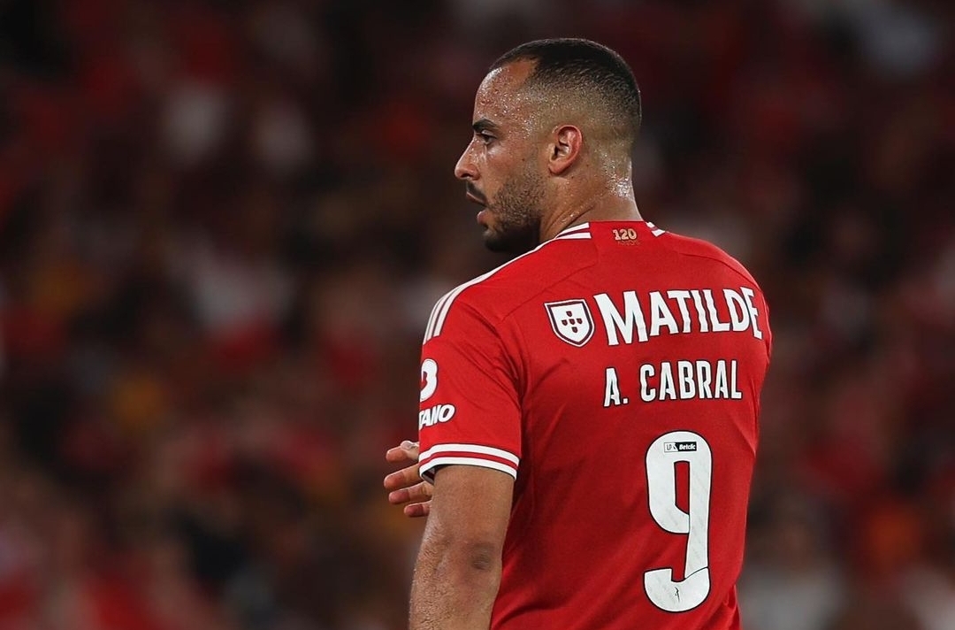 Cabral ai saluti con il Benfica, Rui Costa lo vuole cedere in Brasile dopo una stagione fallimentare in Portogallo