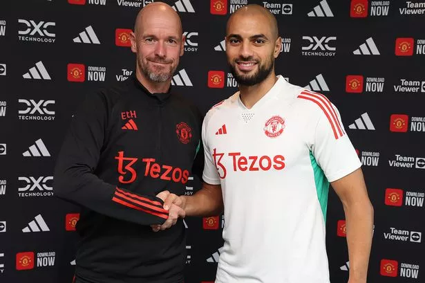 Ten Hag critica Amrabat: “Ci tiriamo la zappa sui piedi da soli, regaliamo dei gol”