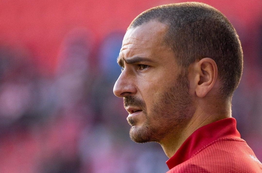 Bonucci furioso perché l’hanno escluso contro il Napoli. Domani faccia a faccia con l’allenatore