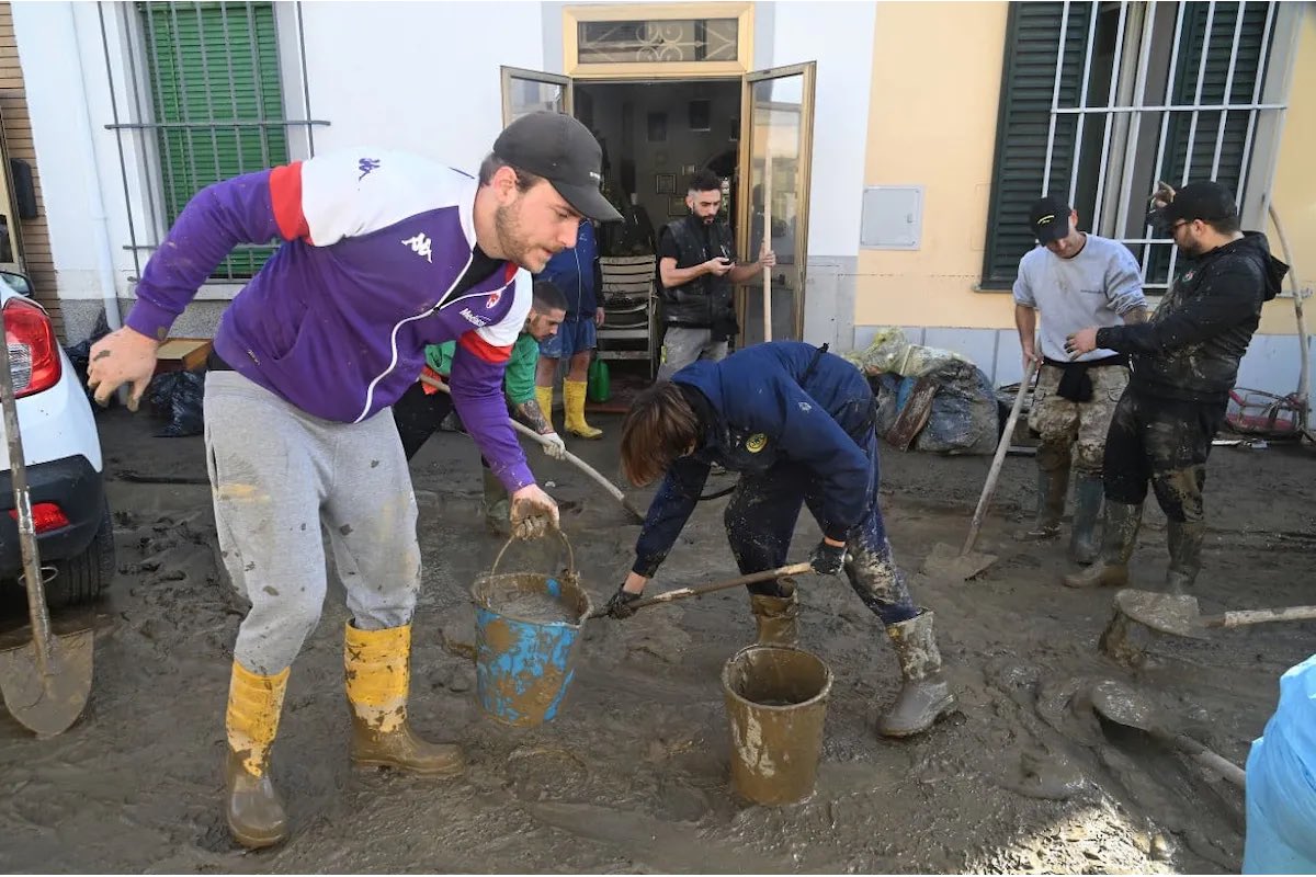 La Fiorentina fa entrare gratis allo stadio i cittadini di Campi Bisenzio. In settimana donati beni e aiuti