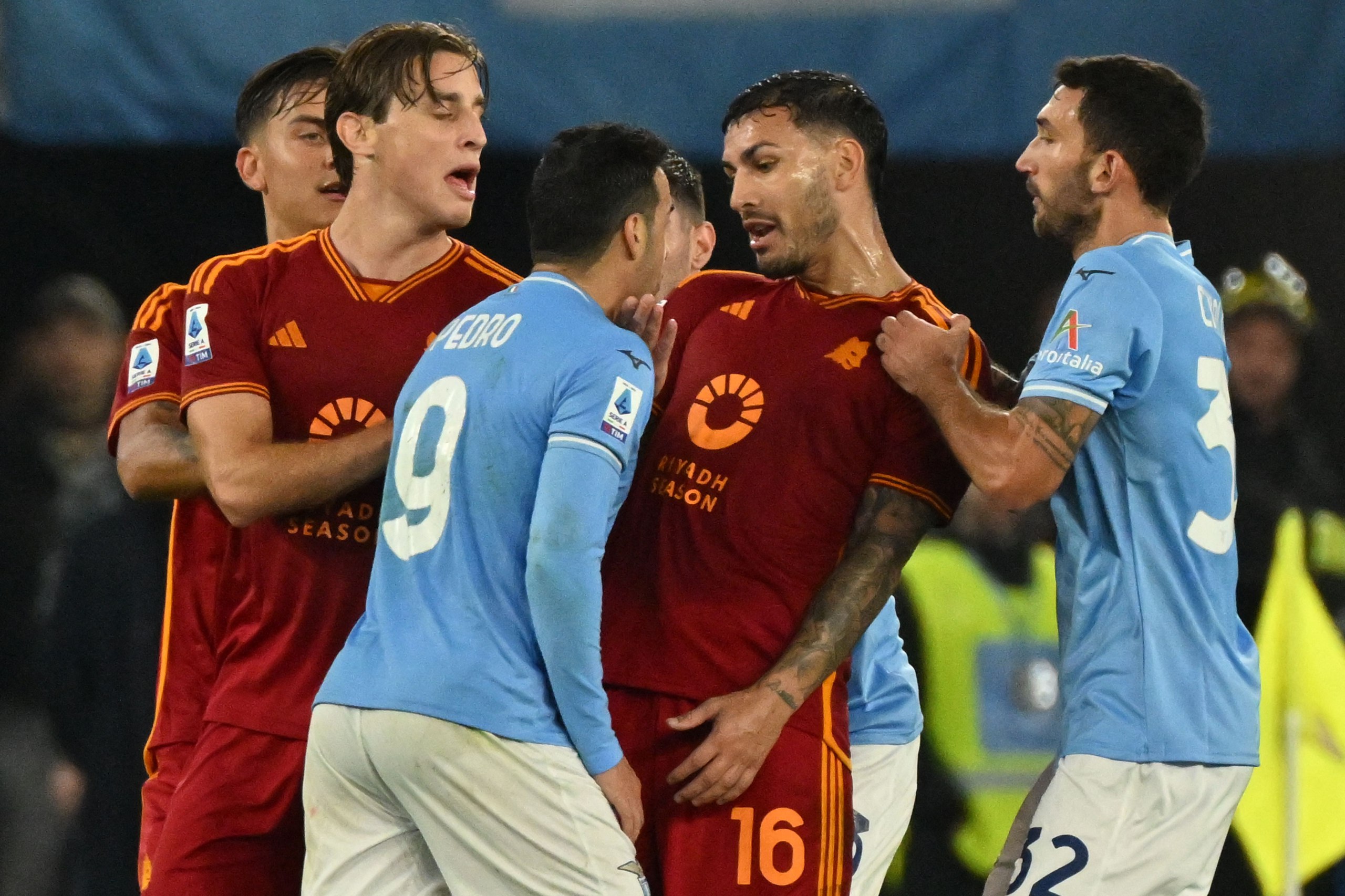 Lazio-Roma finisce come meglio non potrebbe per la Fiorentina: è pari. Viola a +2 e +3 sulle romane