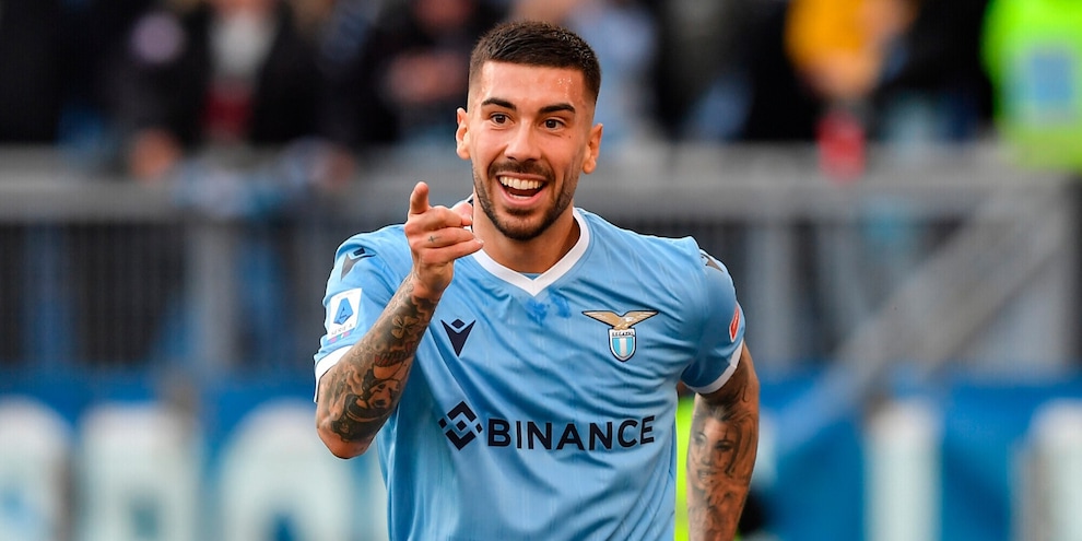 Da Roma smentiscono: “Nessuna possibilità che la Lazio venda Zaccagni alla Fiorentina a gennaio”