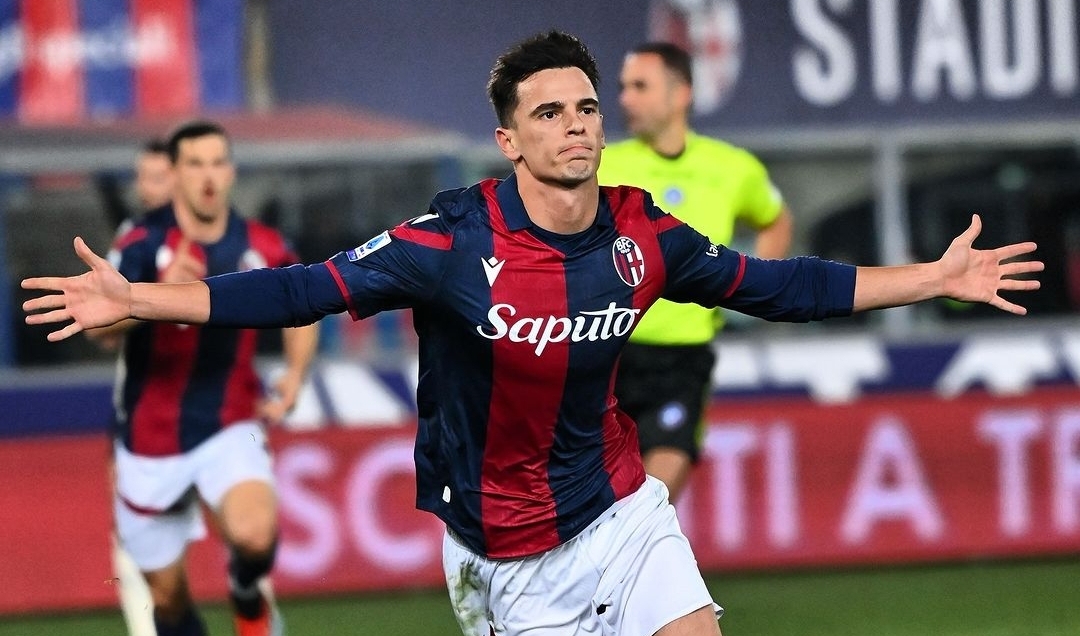 La Roma affonda ed è una notizia meravigliosa per la Fiorentina: +2 in classifica. Il Bologna vince 2-0