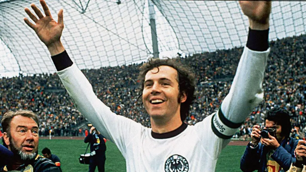 Mondo del calcio in lutto: a 78 anni si è spenta la leggenda tedesca Franz Beckenbauer