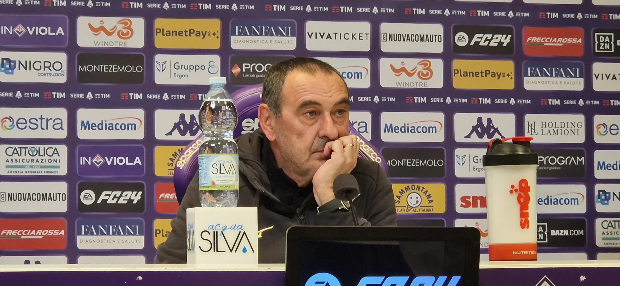 Sarri: “In vantaggio per fortuna e senza merito. Italiano ha cambiato per tritarci, non me l’aspettavo”