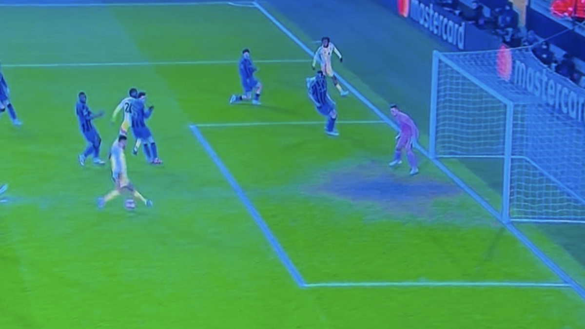 La Gazzetta dello Sport: “Gonzalez da 4, fa il falso nove ma si mangia un gol incredibile”