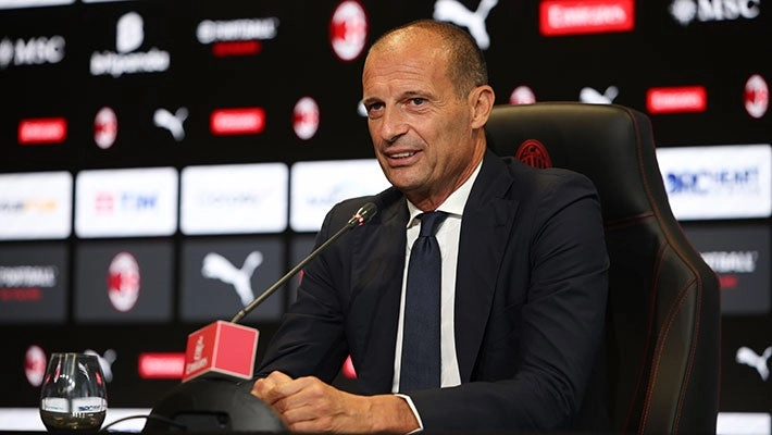 Allegri si corregge: “Anche la Fiorentina in lotta Champions, me ne ero dimenticato, mi perdoni Pioli”