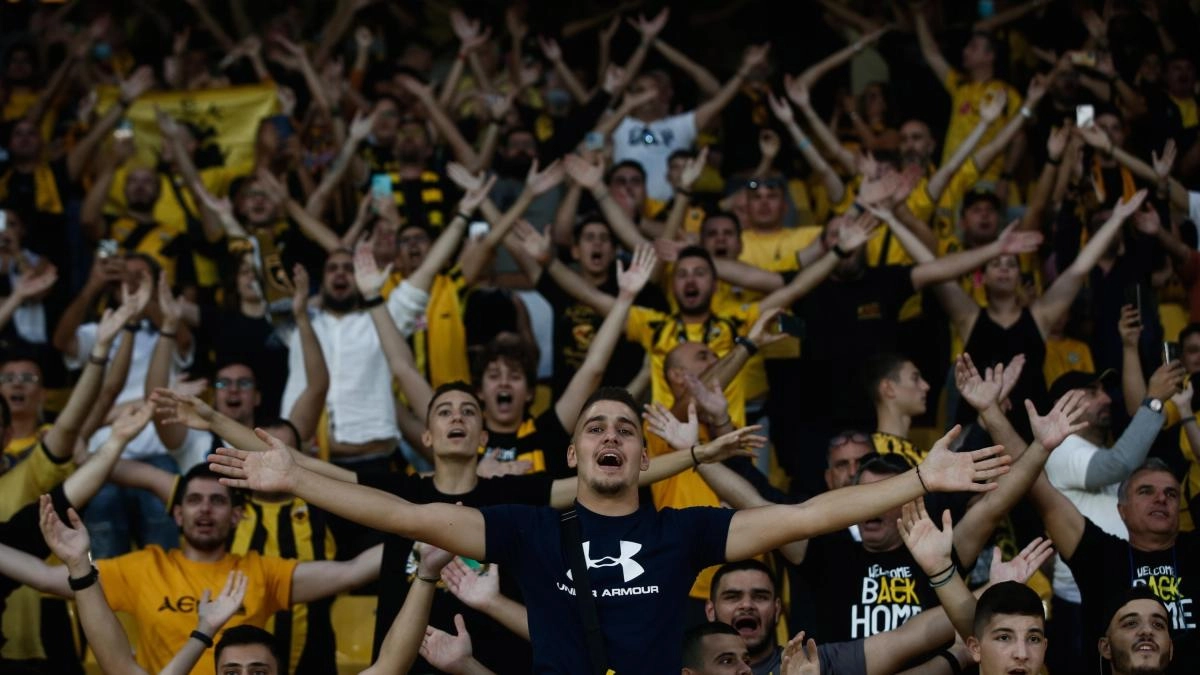 La Nazione: “Fiorentina-AEK Atene da bollino rosso, città in allerta per l’arrivo dei 1300 tifosi greci”