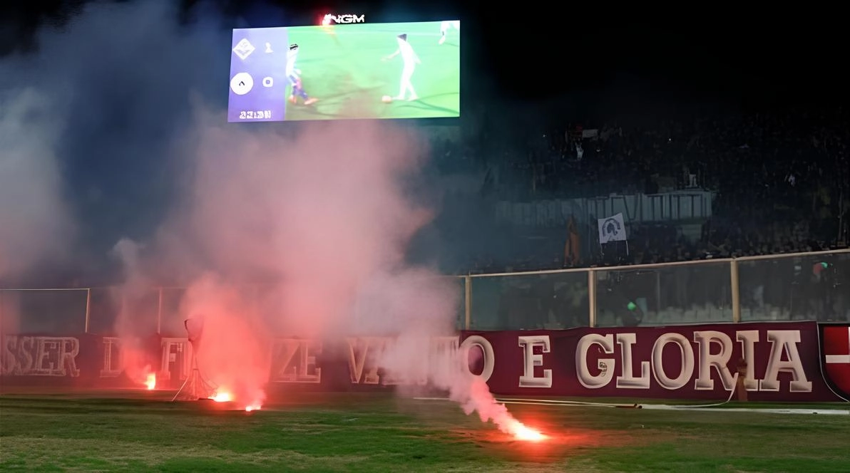 Le decisioni del giudice sportivo: ammenda alla società per lancio di fumogeni, Ranieri squalificato per un turno